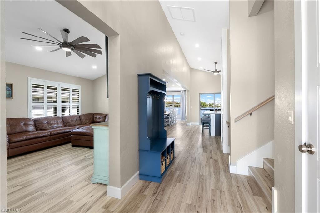 5100 Harborage DR-13
