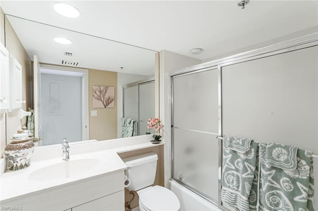 26235 Hickory BLVD 7B-19