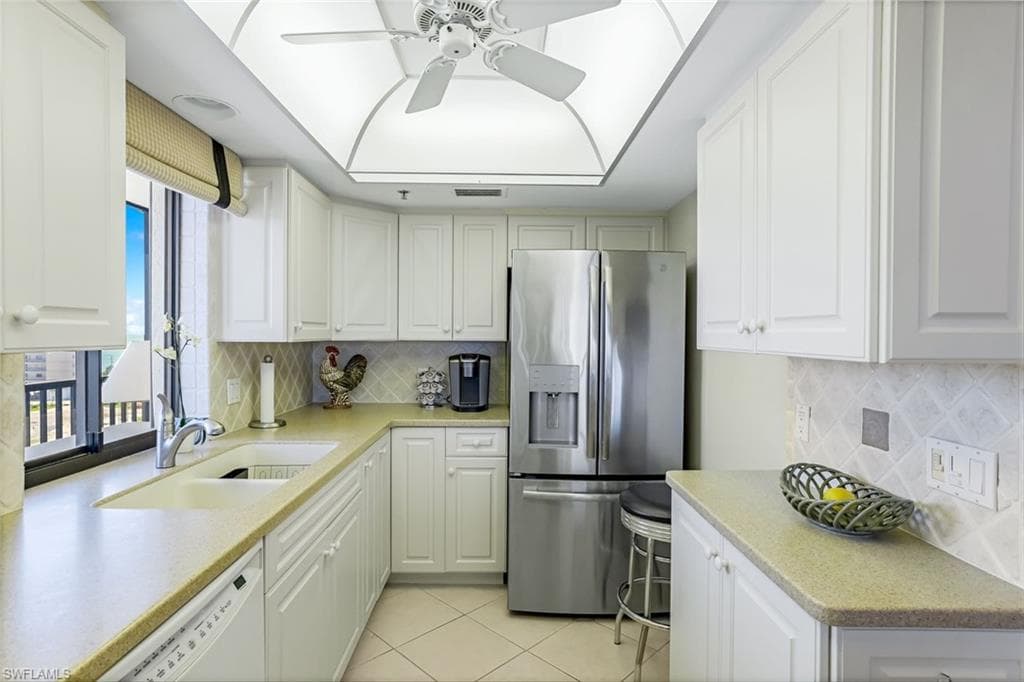 26235 Hickory BLVD 7B-10