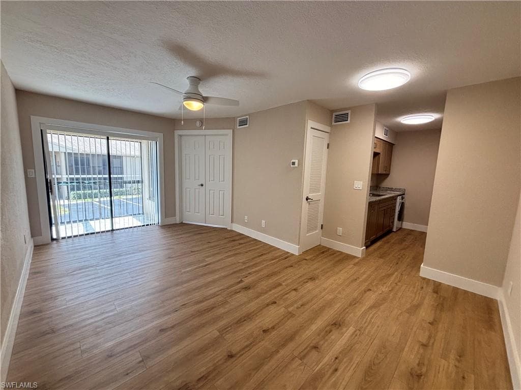 5327 Summerlin RD 2709-1
