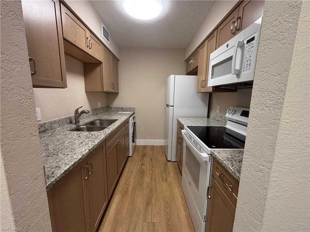 5327 Summerlin RD 2709-3