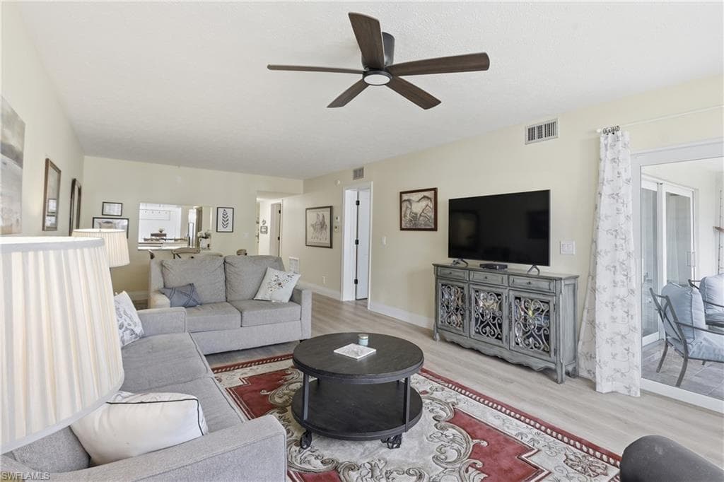 3371 N Key DR 105-15