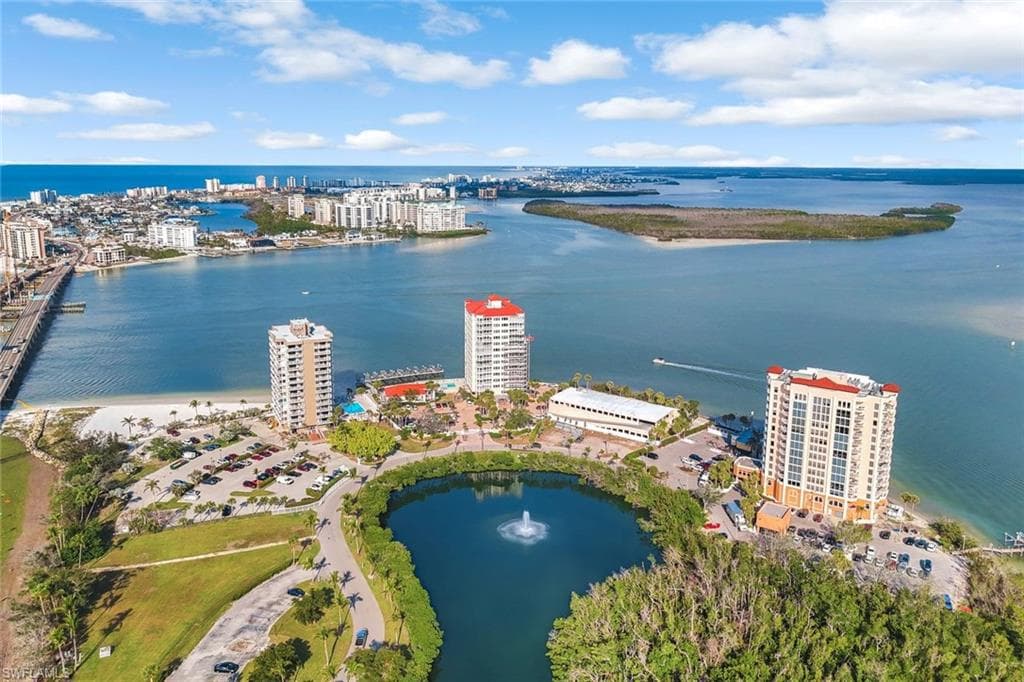 8751 Estero BLVD 1202-33