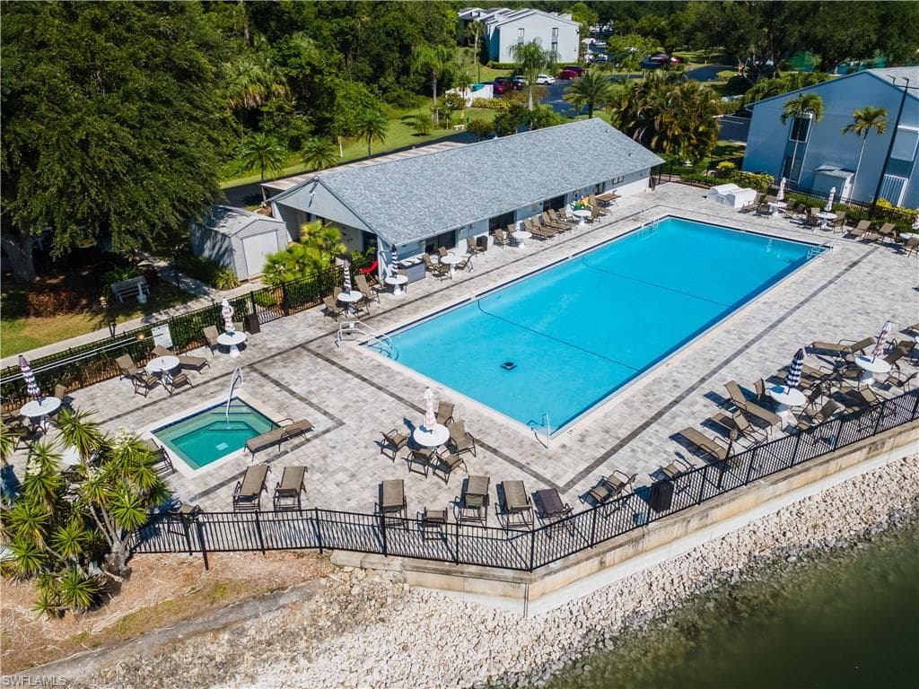 4641 Lakeside Club BLVD 13-26
