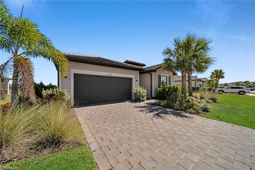 13846 Pine Lodge LN-1