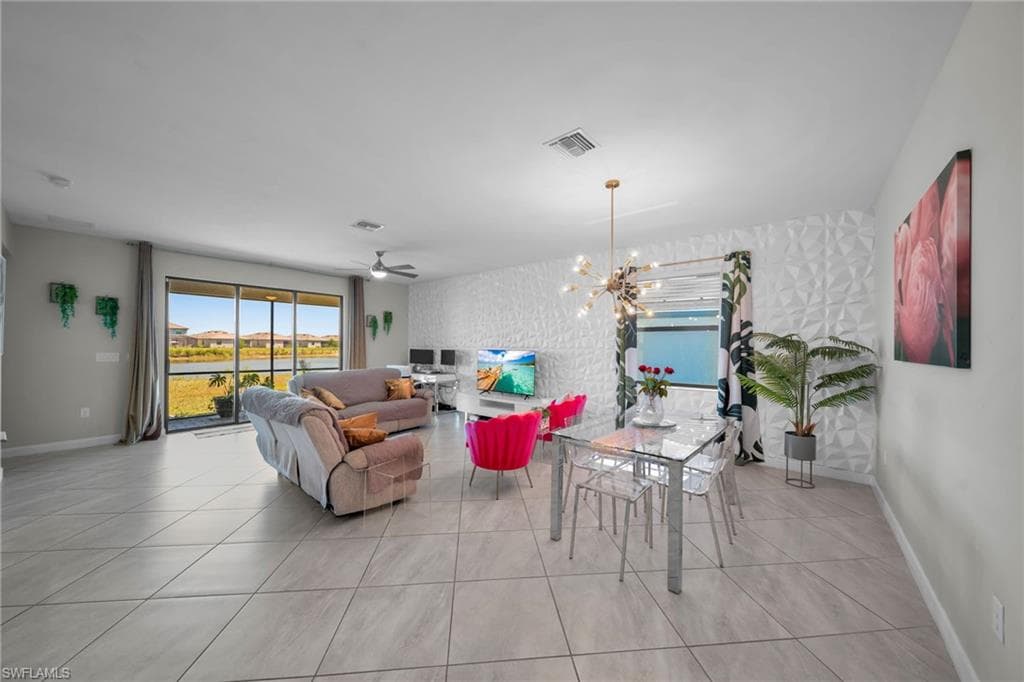 13846 Pine Lodge LN-12