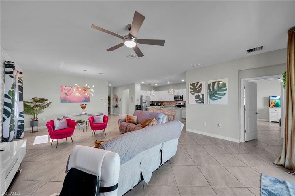 13846 Pine Lodge LN-18