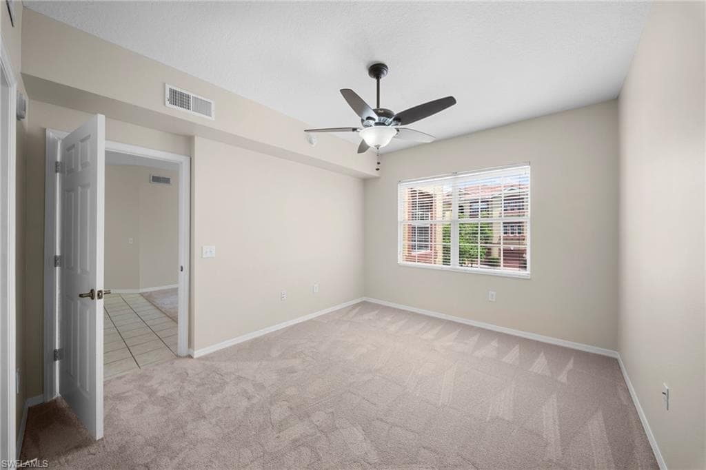 11400 ocean walk LN 214-26