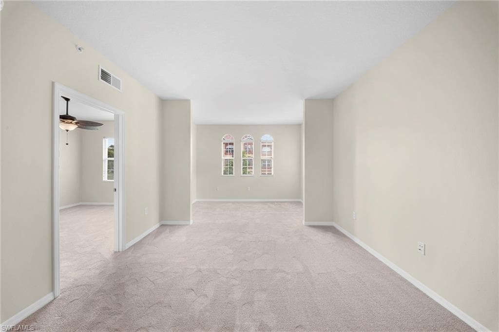 11400 ocean walk LN 214-16