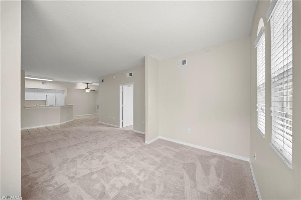 11400 ocean walk LN 214-15