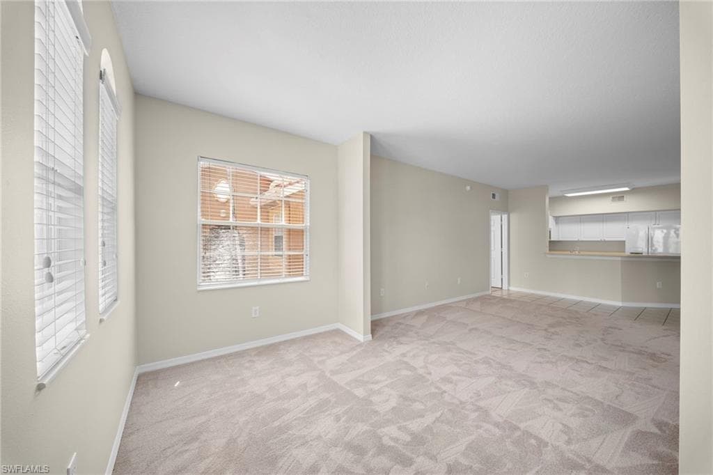11400 ocean walk LN 214-14