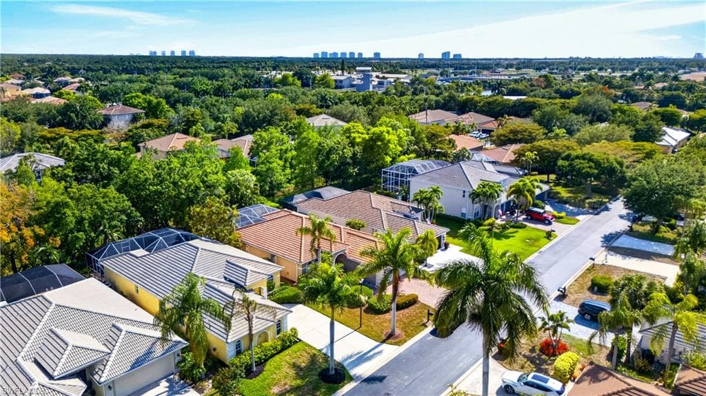 9863 Colonial WALK N-29
