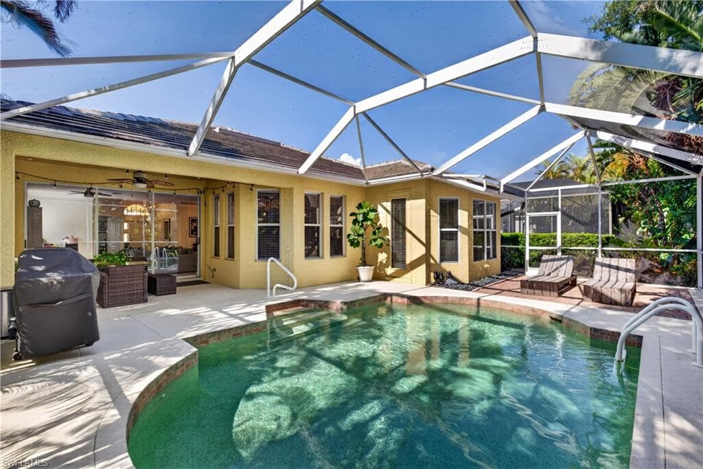 9863 Colonial WALK N-10