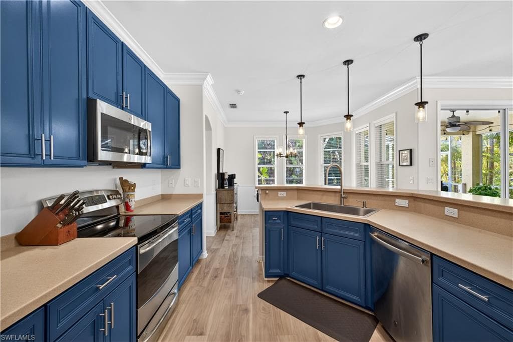 9863 Colonial WALK N-3