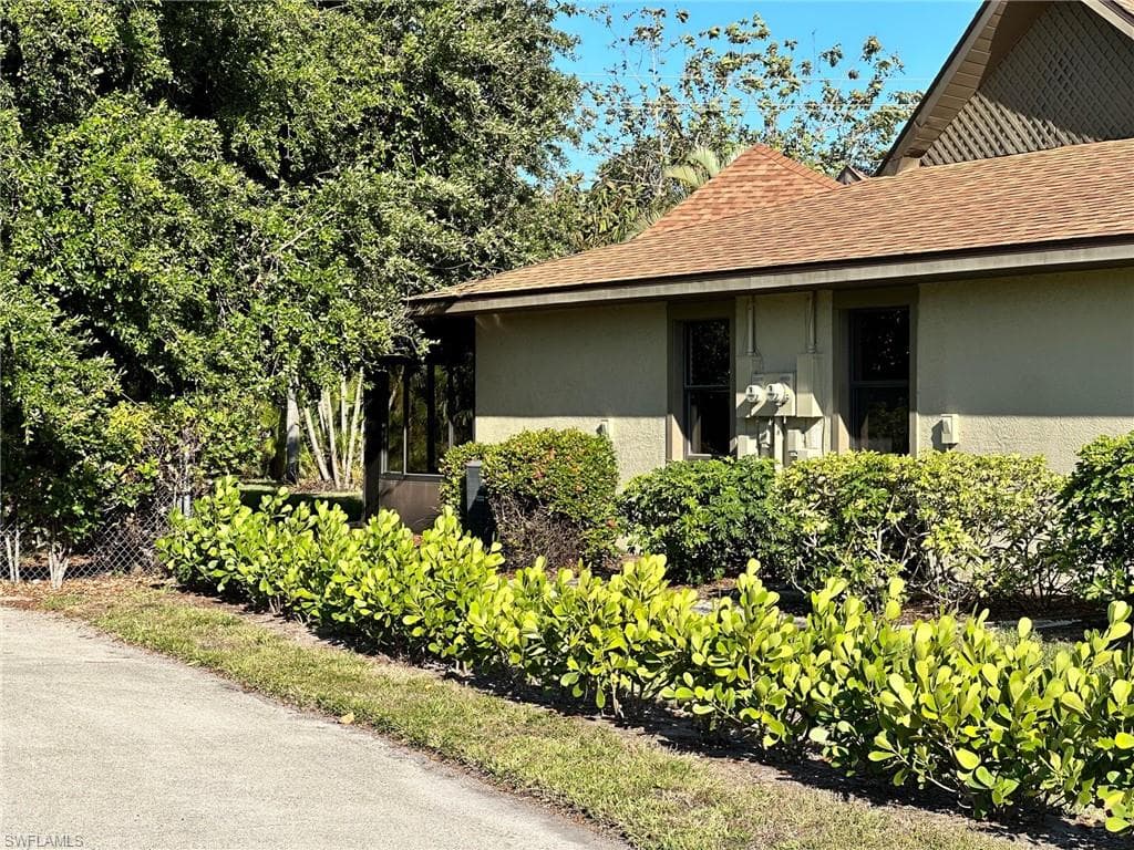 4266 Island CIR B-11