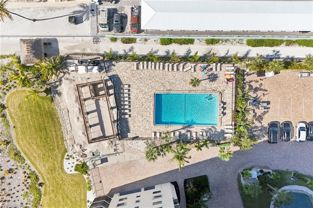 7500 Estero BLVD 102-24
