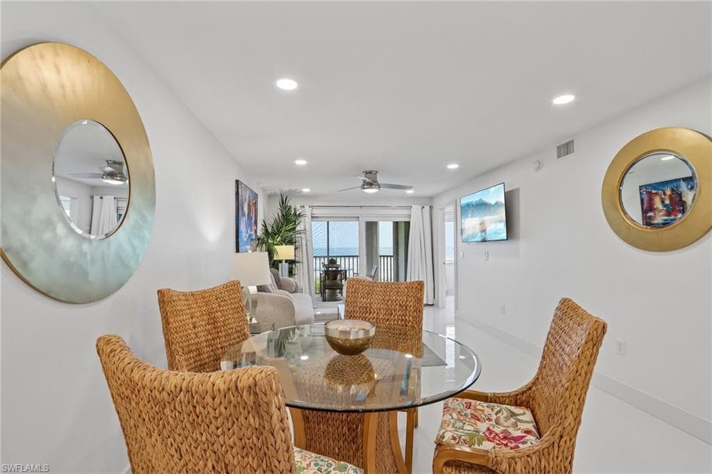 7500 Estero BLVD 102-8