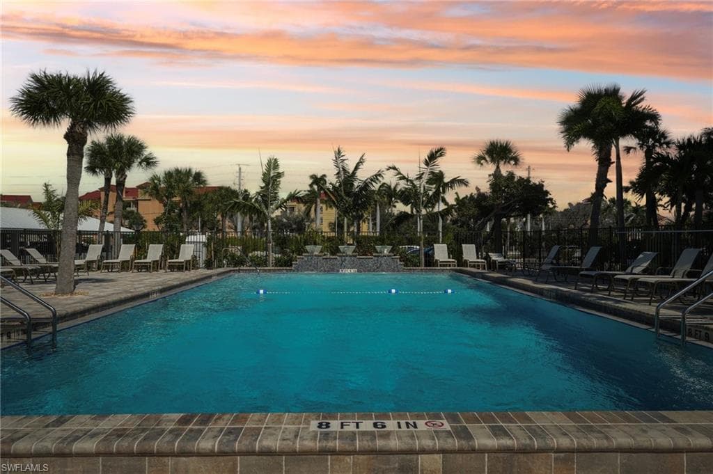 7500 Estero BLVD 102-21