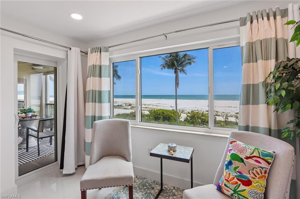 7500 Estero BLVD 102-7
