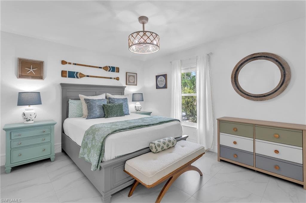 3573 Bailes ST-8