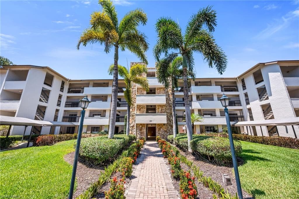 200 Wyndemere WAY B402-2