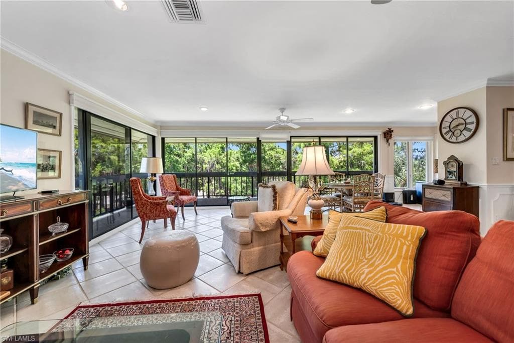 200 Wyndemere WAY B402-7