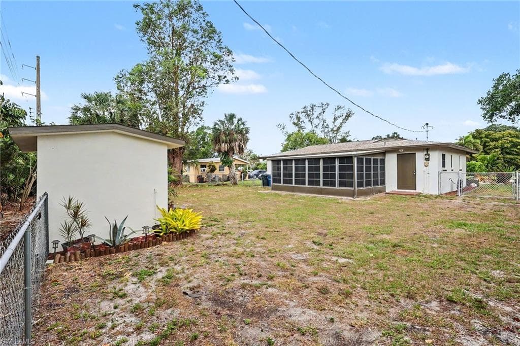 6665 E Tropicana DR-13
