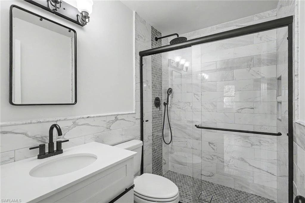 6665 E Tropicana DR-10