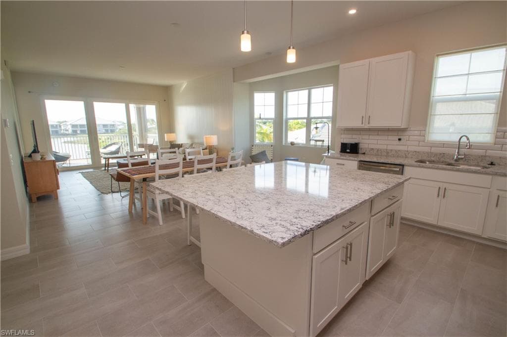 163 Indies DR E 106-17