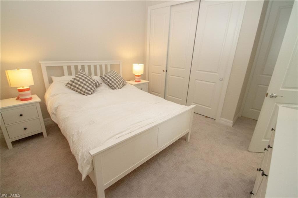 163 Indies DR E 106-22
