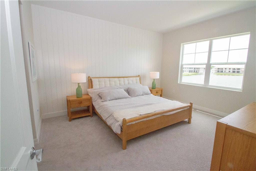 163 Indies DR E 106-18