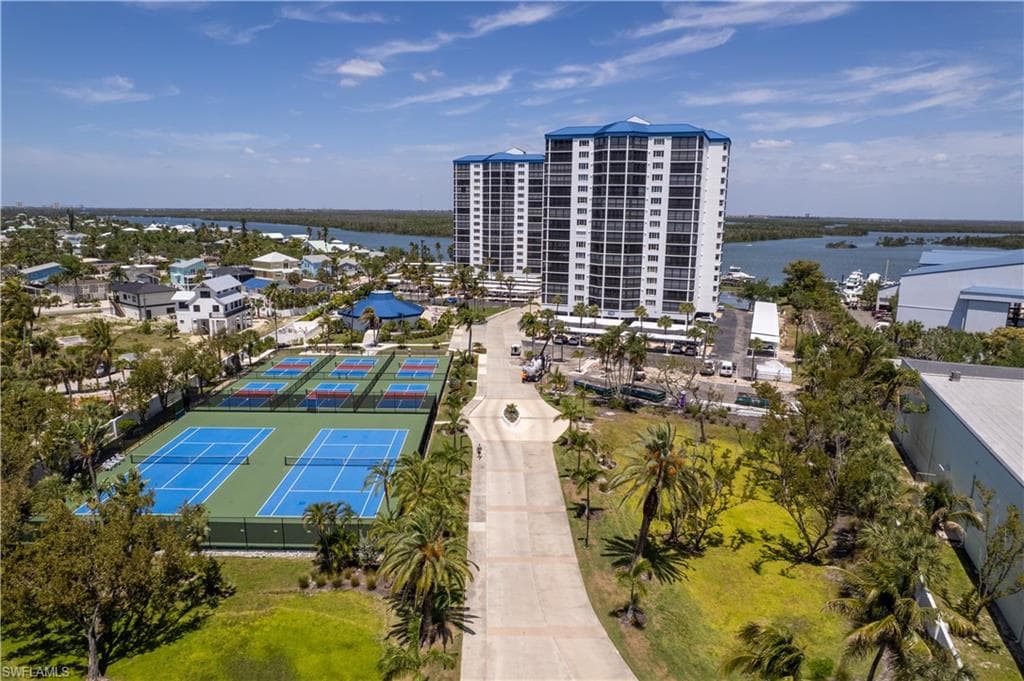 4753 Estero BLVD 802-41