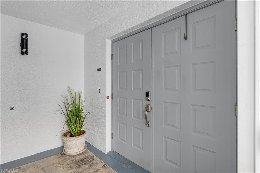 4753 Estero BLVD 802-31