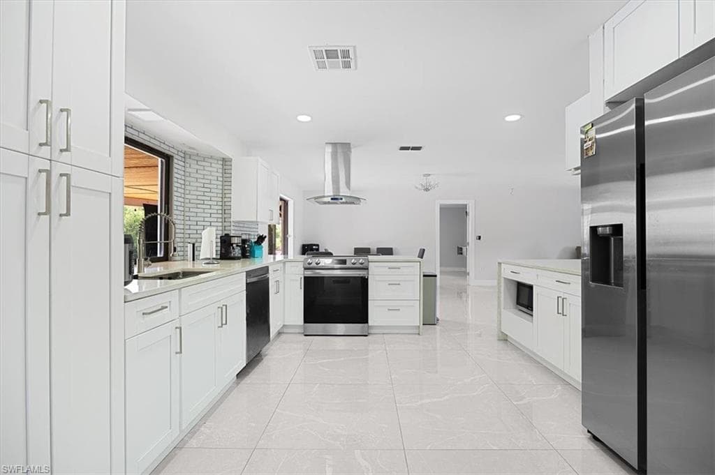 1318 Thompson ST-7