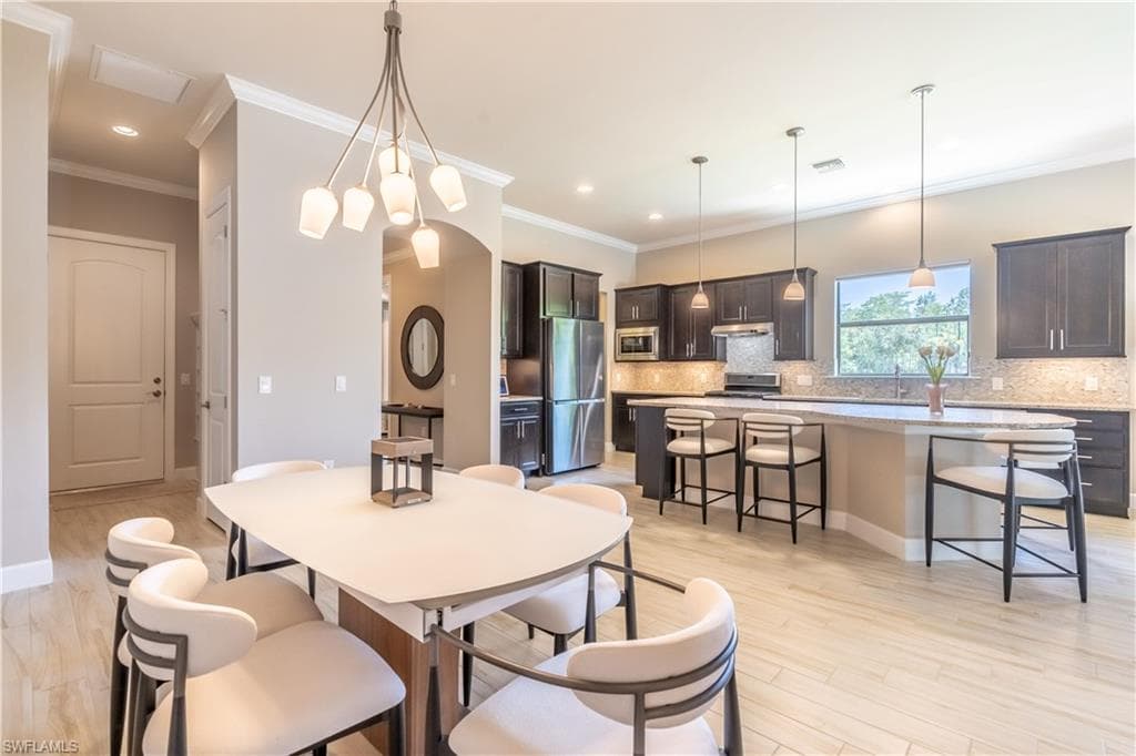 7343 Mockingbird CT-8