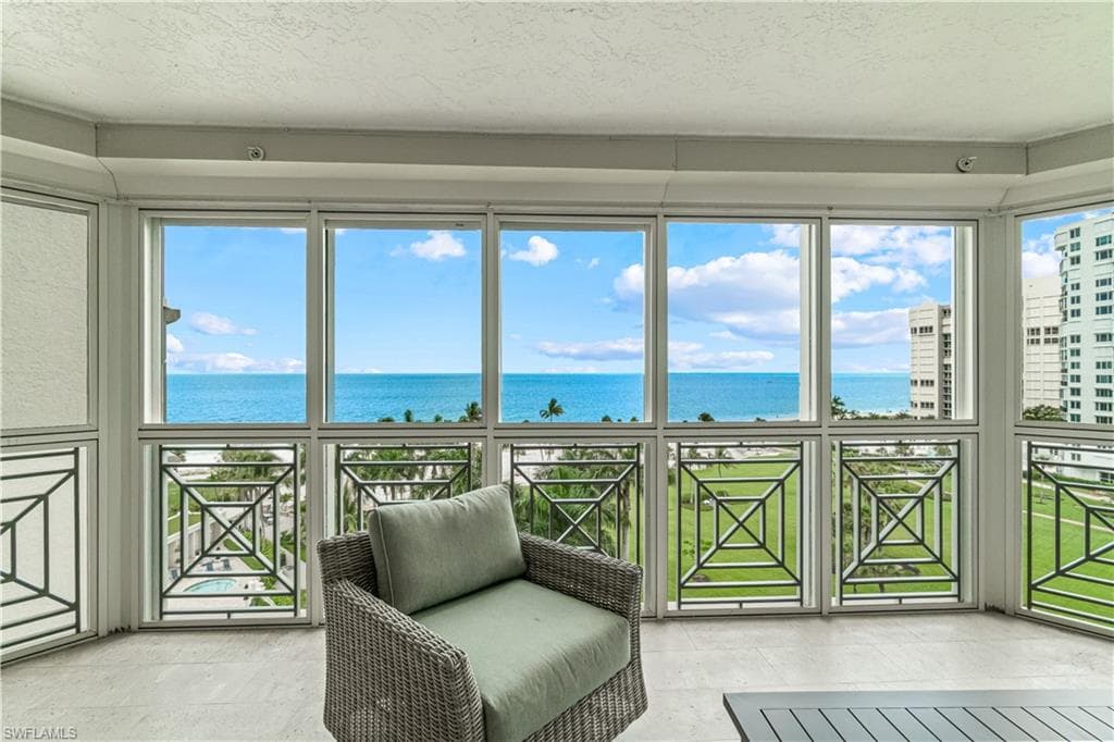 4021 Gulf Shore BLVD N 702-2