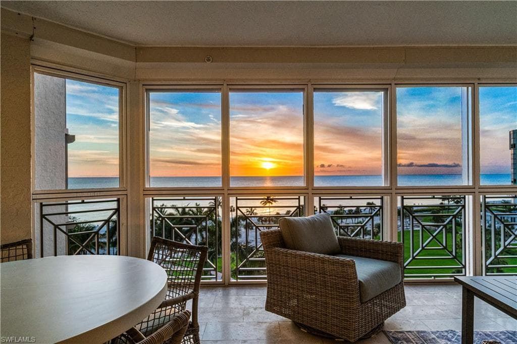 4021 Gulf Shore BLVD N 702-4