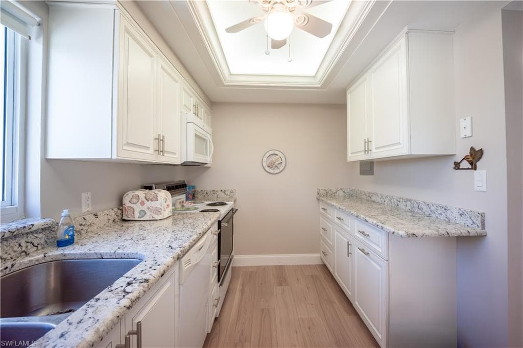 6900 Estero BLVD 401-4
