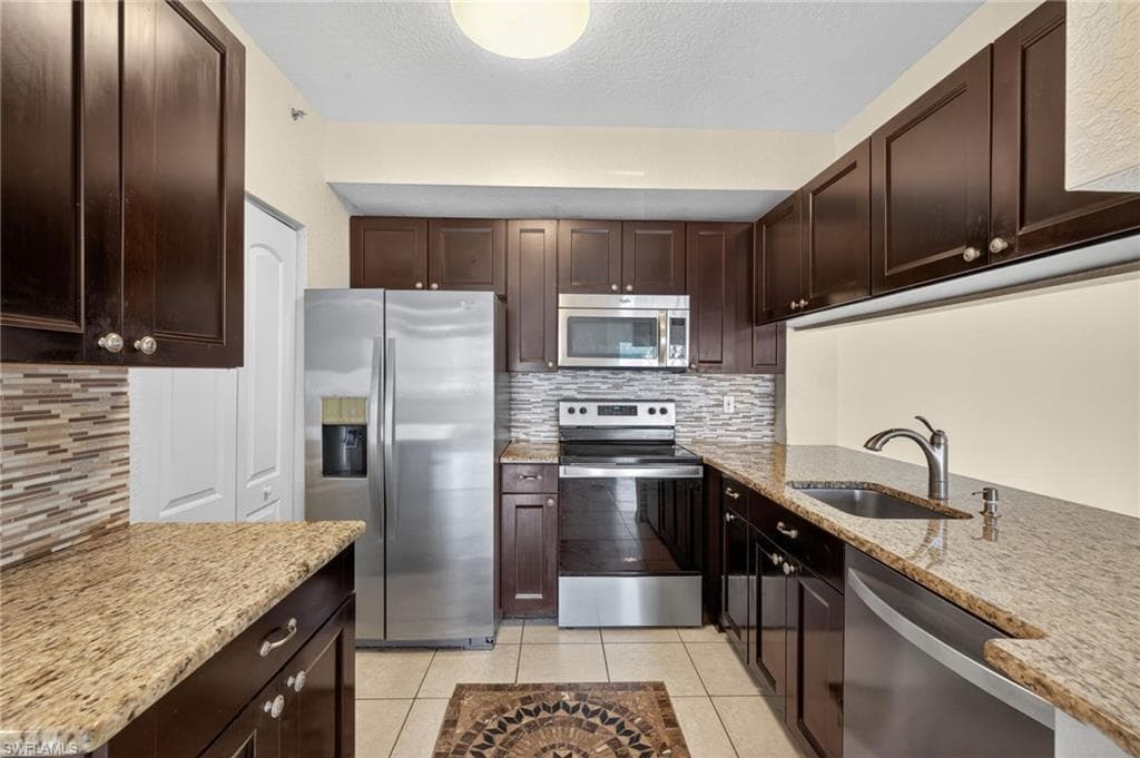 6401 Aragon WAY 106-2