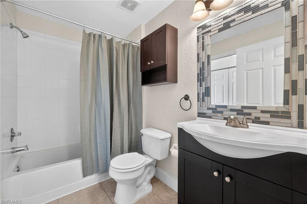 6401 Aragon WAY 106-13