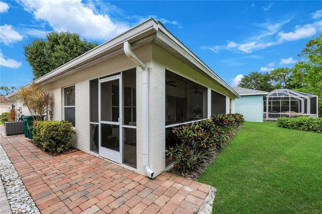 156 Stanhope CIR-22