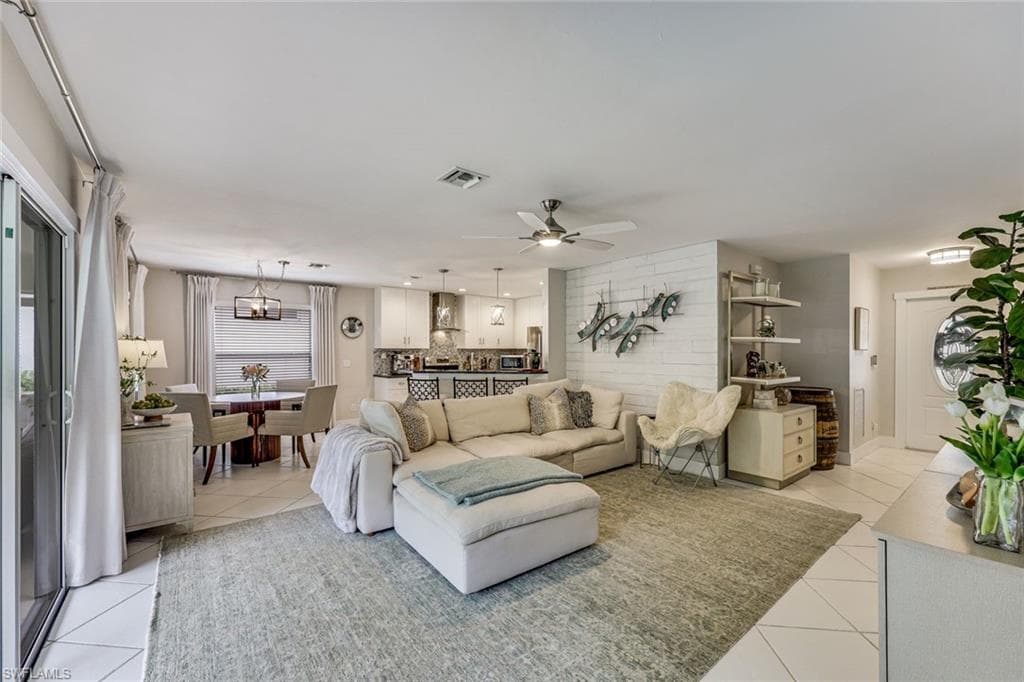 156 Stanhope CIR-1