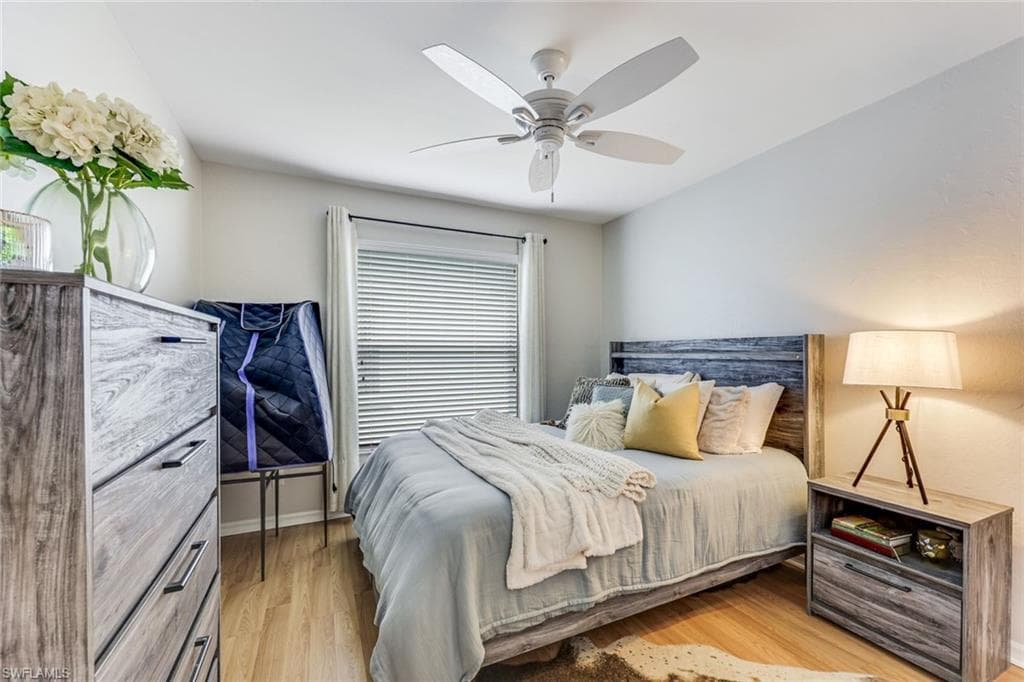156 Stanhope CIR-17