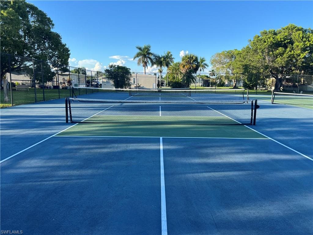 120 Grassy Key LN 38-22