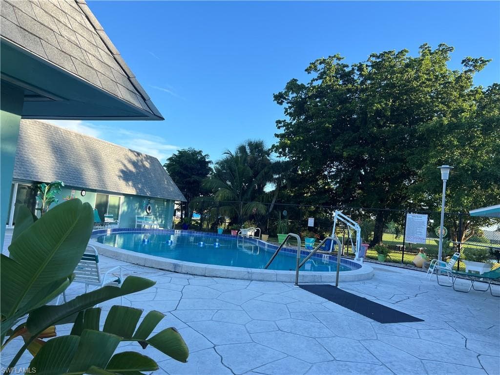 120 Grassy Key LN 38-20