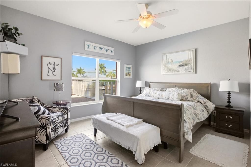 728 Victoria DR 101-15