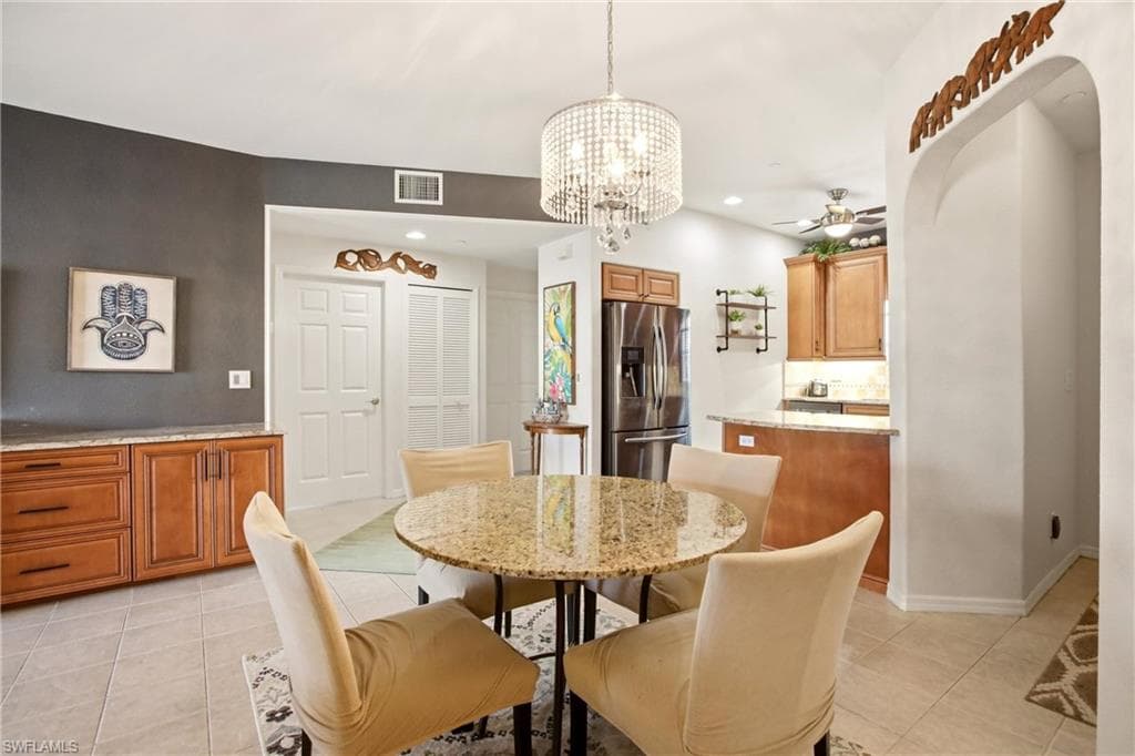 728 Victoria DR 101-11