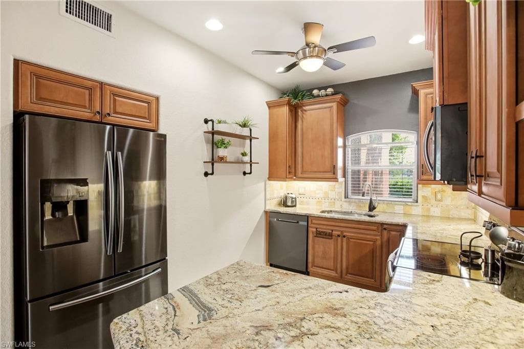 728 Victoria DR 101-8