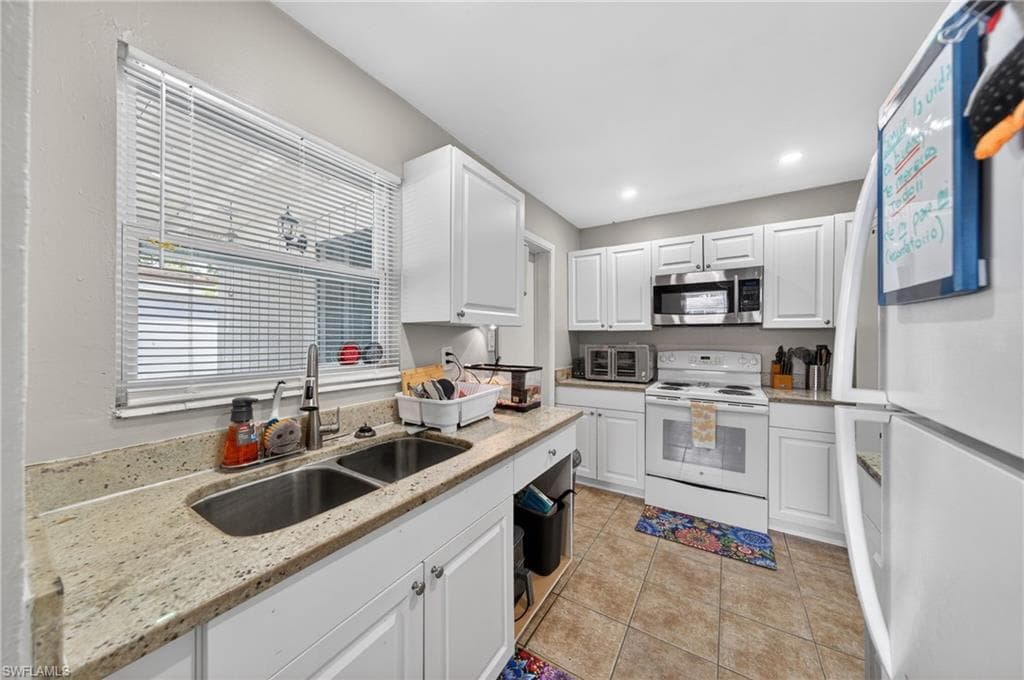 2992 Lafayette ST-6