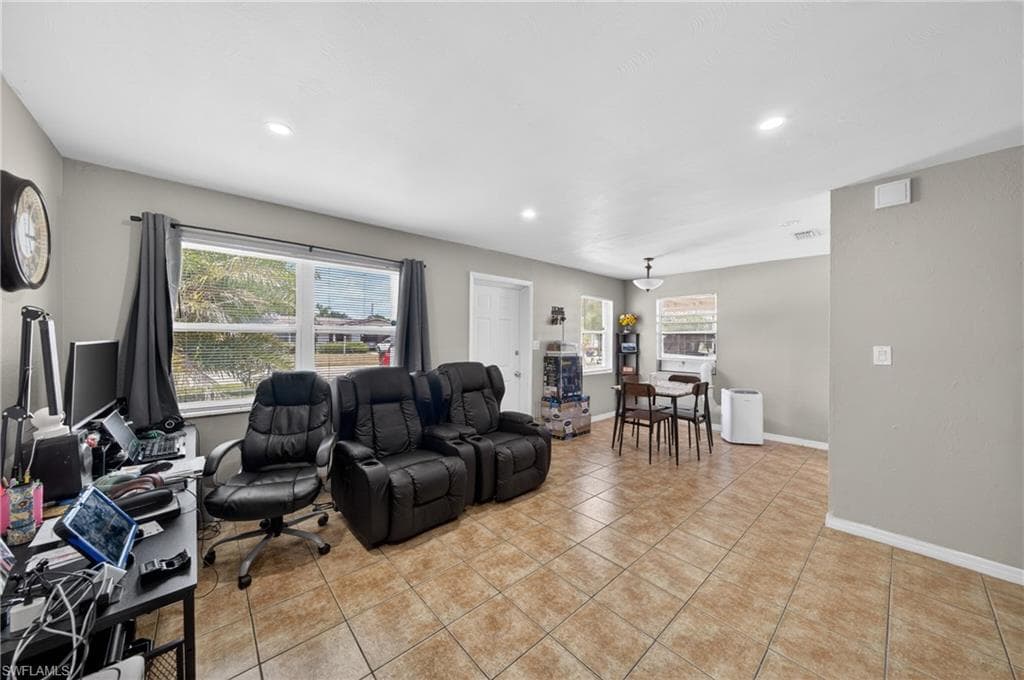 2992 Lafayette ST-2